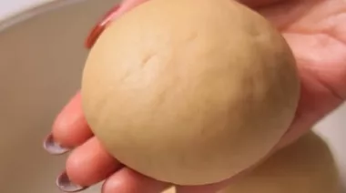 Crispy paratha croissant bites served golden and flaky 1